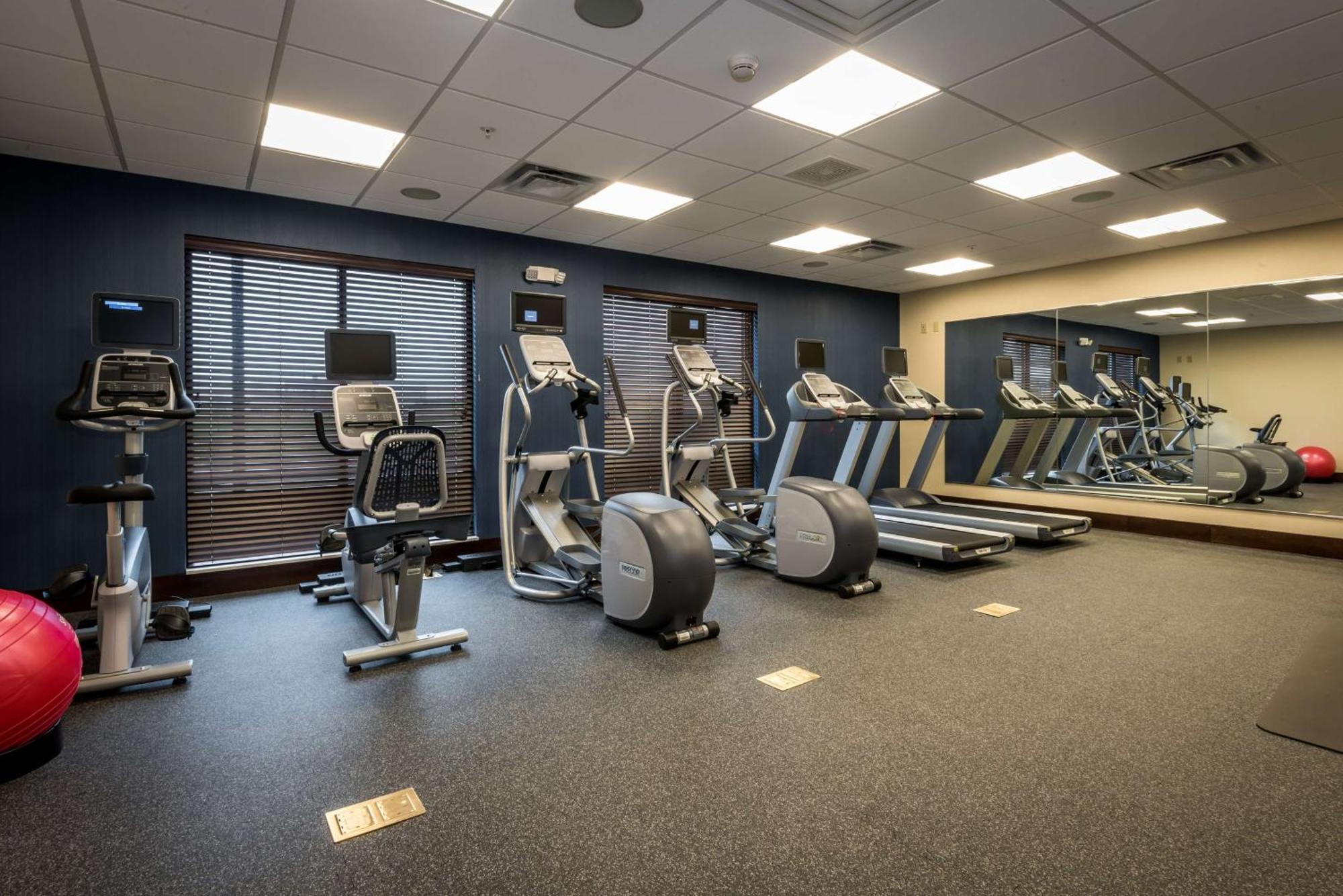 Hampton Inn & Suites By Hilton Hammond, In Ngoại thất bức ảnh